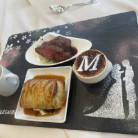 試食の料理