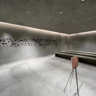 コンクリート基調の式場