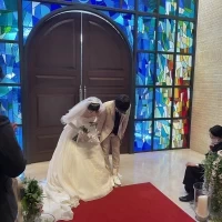 新郎新婦退場