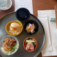 料理の試食、前菜