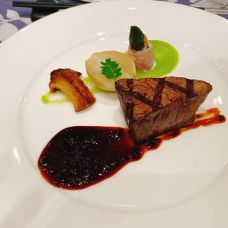 お肉料理