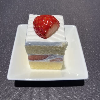 ウェディングケーキも美味しかったです。