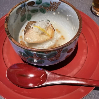 会場の雰囲気に合った和食中心の料理でした。