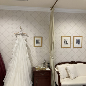 新郎新婦の場所がカーテンで仕切られています|654890さんのガーデンヒルズ迎賓館(松本)の写真(1756986)
