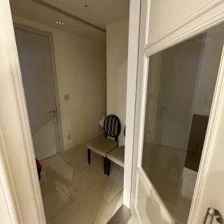 子供が泣いてしまっても式を見られる様に用意された部屋