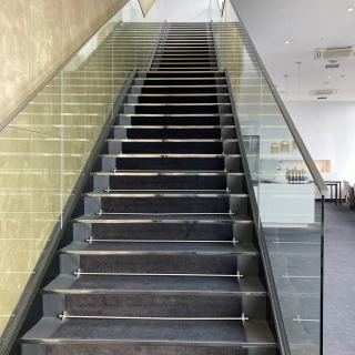 ここから登場もできます