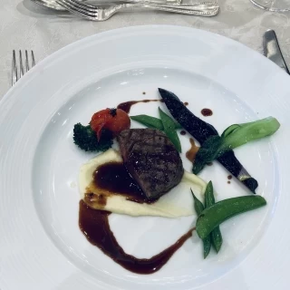メイン