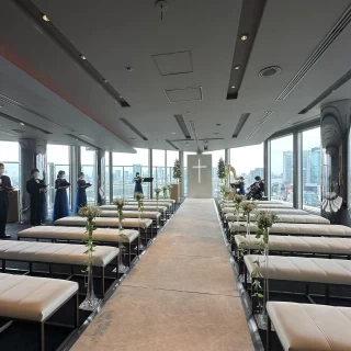 銀座が見渡せるチャペル