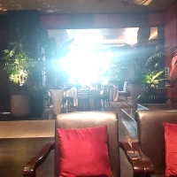 ロビーから部屋マンダリン方向への写真。