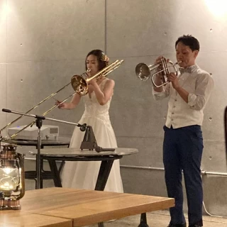 半地下のカフェテラス