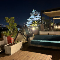 夜の屋上からの大阪城