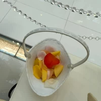 挙式での退場時にフラワーシャワーがあります！