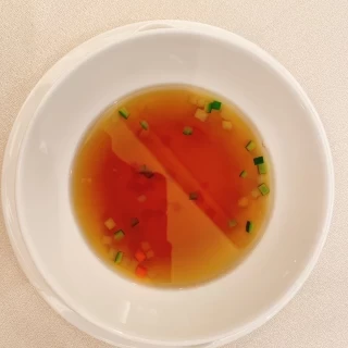 コンソメスープ　ブリュノワーズ