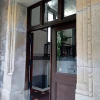 入り口です。とても大きなドアで圧倒されました。素敵！！