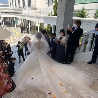 階段で写真撮影をします