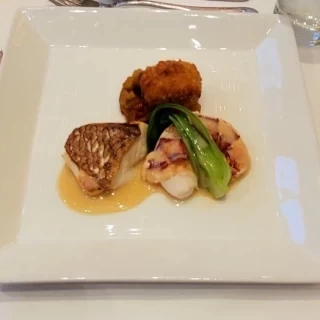 魚料理です。和風の味付けで、美味しくいただきました。