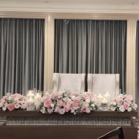新郎新婦の椅子です。