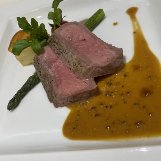 肉 メイン