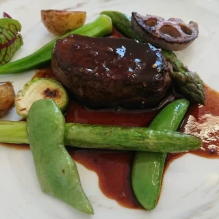 野菜も提携の農家さんのものでとても美味しいです。