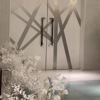 チャペルの扉がかわいい