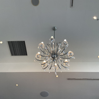 シャンデリア、ちょっと寂しい印象