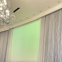 壊れたプロジェクターがずっと投影されてました。