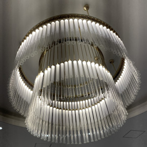 メインのシャンデリアは素敵です|658109さんのLAZOR GARDEN SAPPOROの写真(2585351)