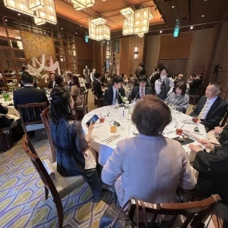 披露宴会場1番後ろから撮影