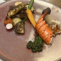 メイン料理です。食材のランクも変更ができます。