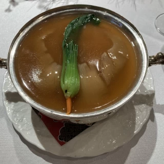 試食会、鳥になってます