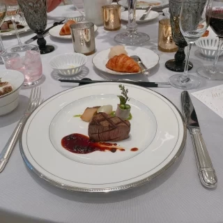 メインのお肉料理