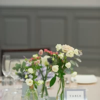 ゲストテーブル