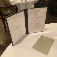 試食会での料理の説明