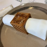 伝統工芸で上質なセッティング