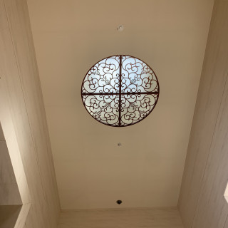チャペル入り口の天井