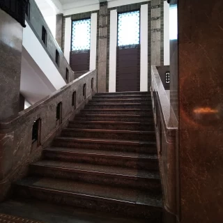 中央階段