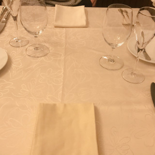 食事前のテーブルセッティング