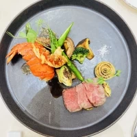 試食で頂いたメイン料理（海鮮・お肉）