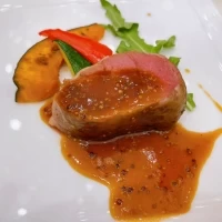 仔牛フィレ肉のクレピネット包みです
