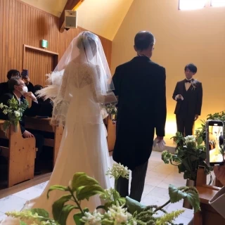 バージンロードは父と歩きました。