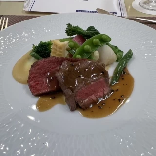 見学の際に出して頂いたお肉料理