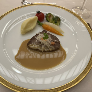 柔らかいお肉と、帝国グループのソースがたまらない|660227さんのザ・クレストホテル柏 (帝国ホテルグループ)の写真(1867753)
