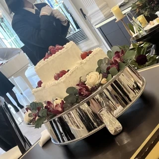 ウェディングケーキ