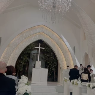 天井も高く明るいです