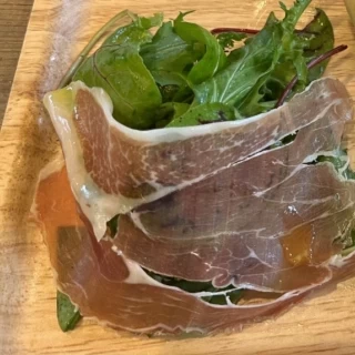 生ハムサラダ