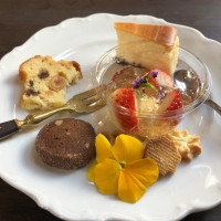 ウエディングケーキとデザートを試食しました