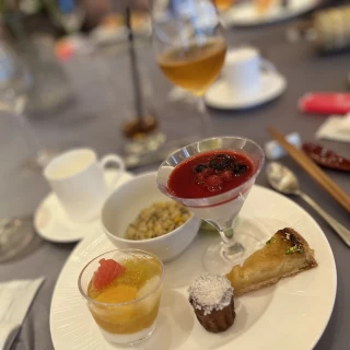 デザートブュッフェとカレービュフェを堪能した。
