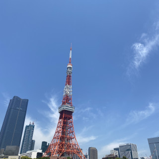 東京タワーを下まで見ることができるロケーション。