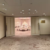 披露宴