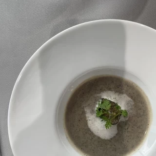 トリュフのスープが絶品でした